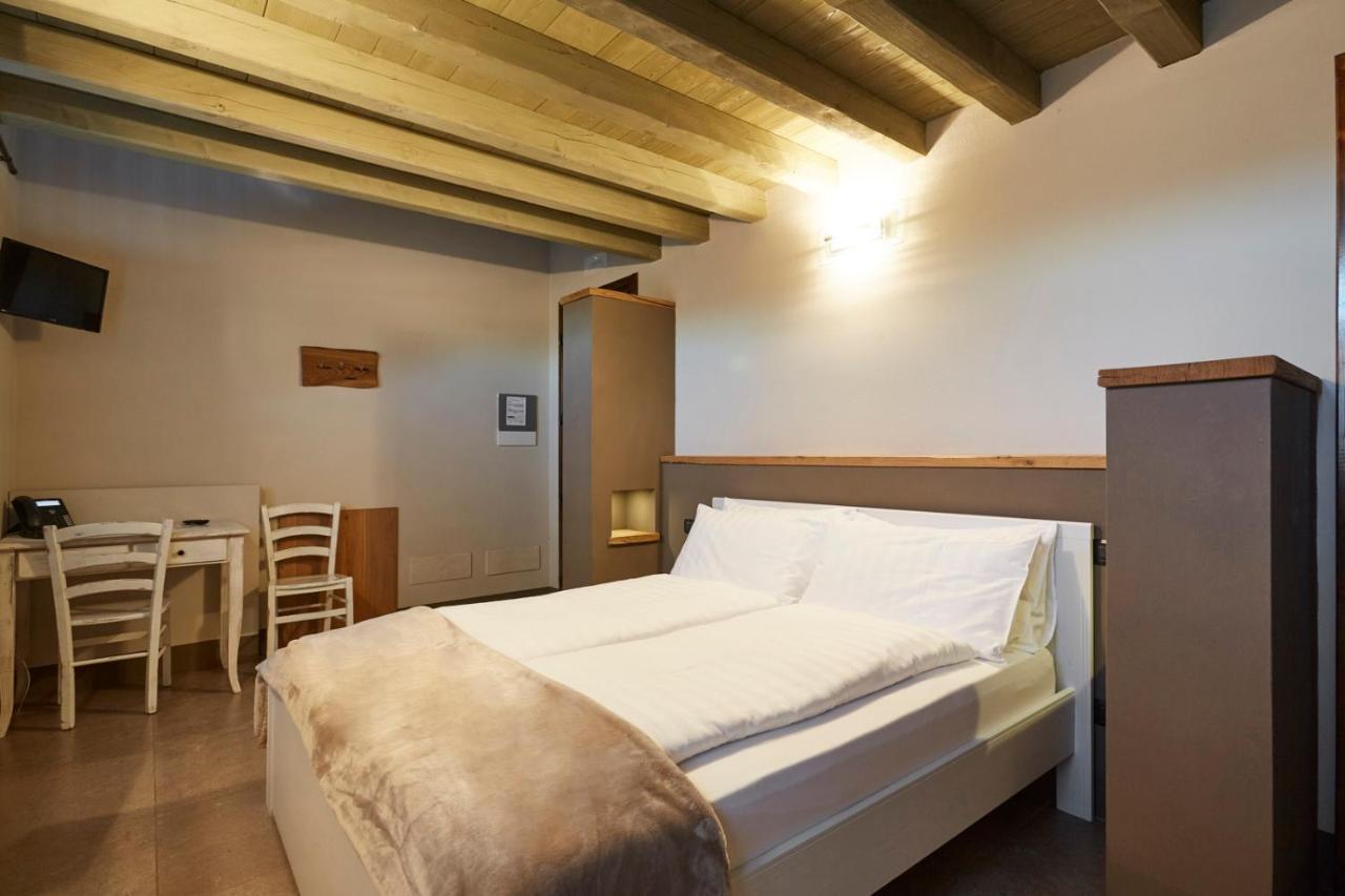 Agriturismo Alba Del Borgo Fidenza Exterior photo