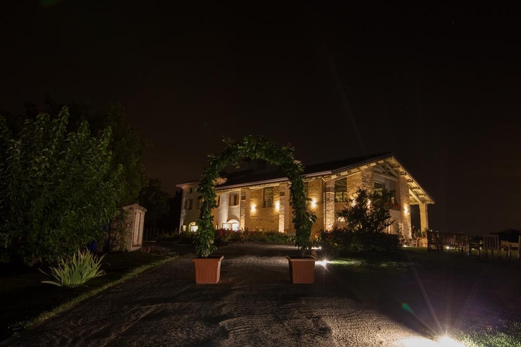 Agriturismo Alba Del Borgo Fidenza Exterior photo